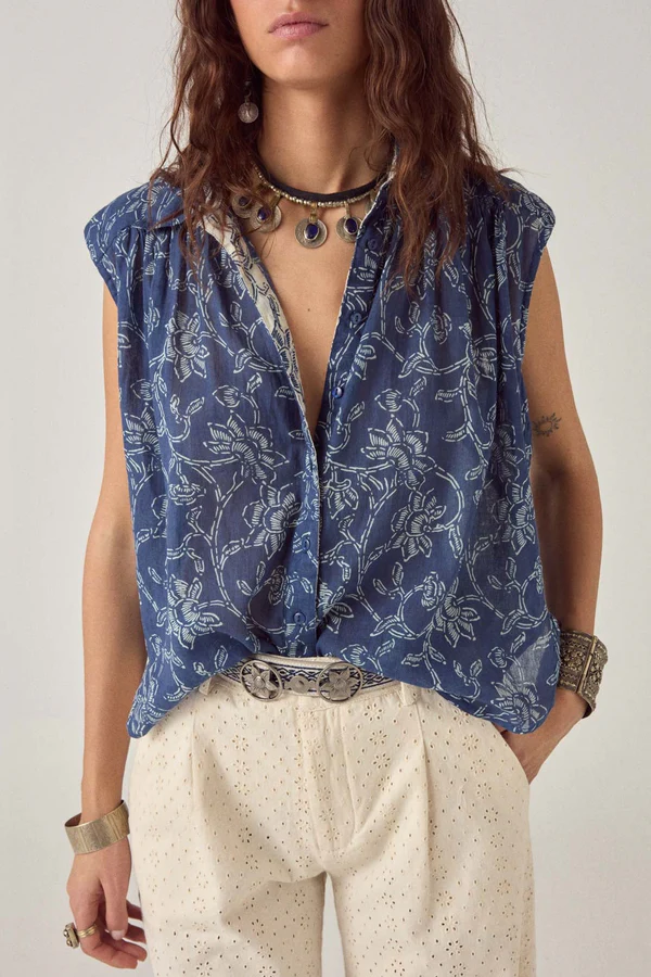 MAISONHOTEL-E-COMMSS26-DAY2_019_MINAINDIGO_THEODORESHELL_CRIOLLOSALITRE_KRISHNANERO_2719_16753818-4ff7-45c5-b89b-702407df3f24