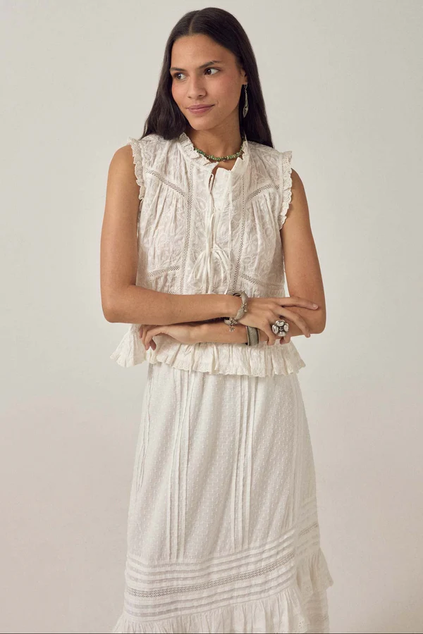 MAISONHOTEL-E-COMMSS26-DAY7_010_CAMILAFULLMOON_ALLEGRAMOONSTONE_FEDERICASAND_1175